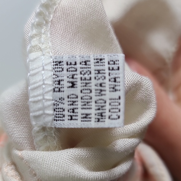 NORTH SHORE Cream Open Shoulder Cover Up with Orange Embroider Size S/M - Picture 3 of 16